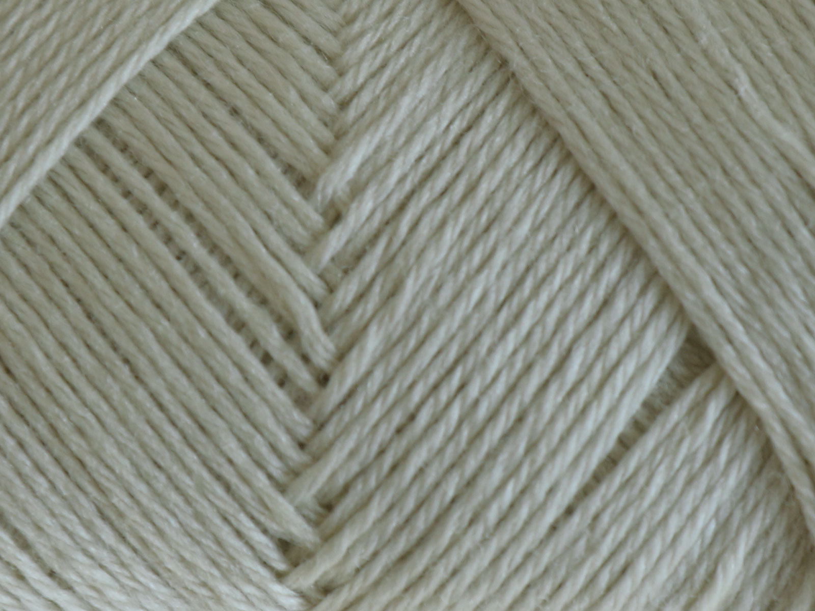 Arwetta - 387 (Pistachio Mist)