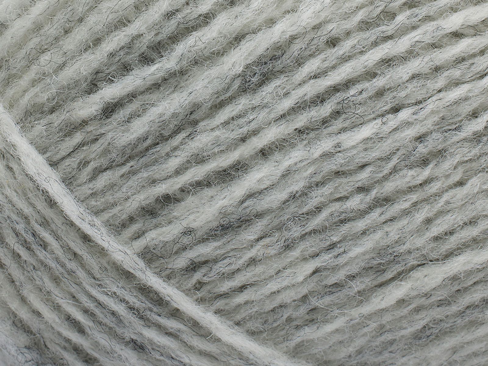 Saga - 950 (Very Light Grey melange)