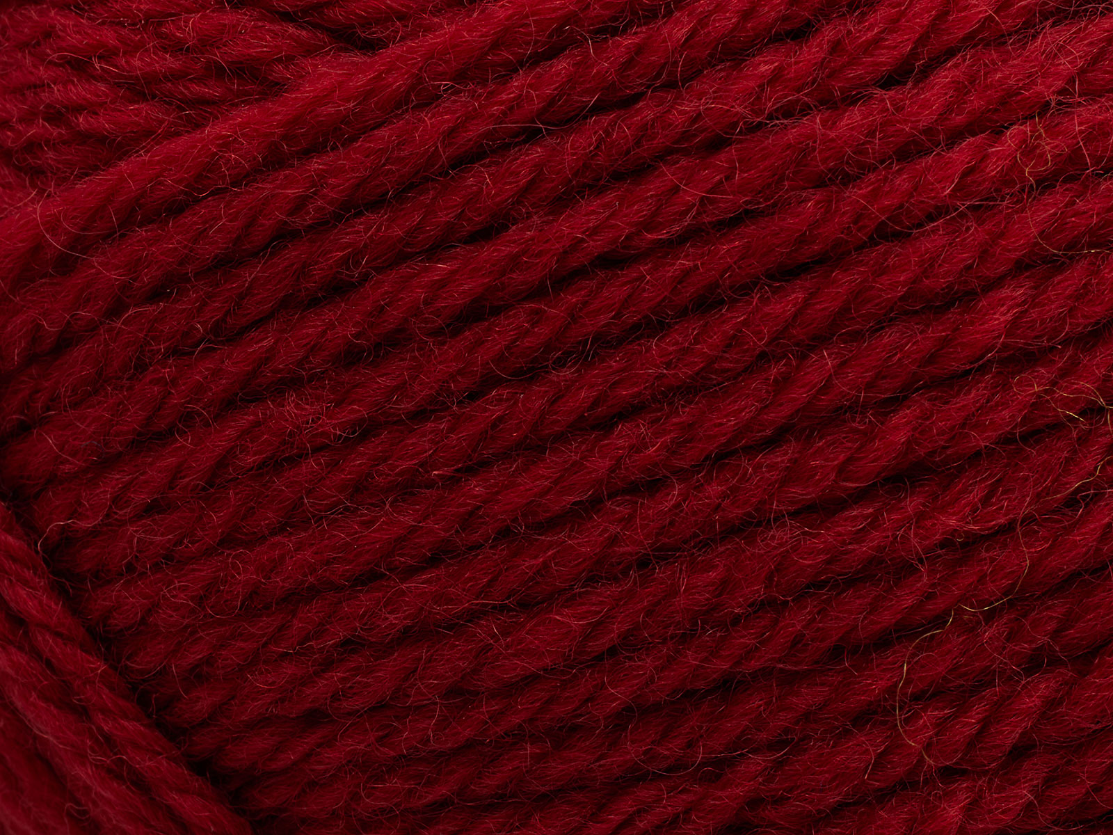 Peruvian - Christmas Red (225)