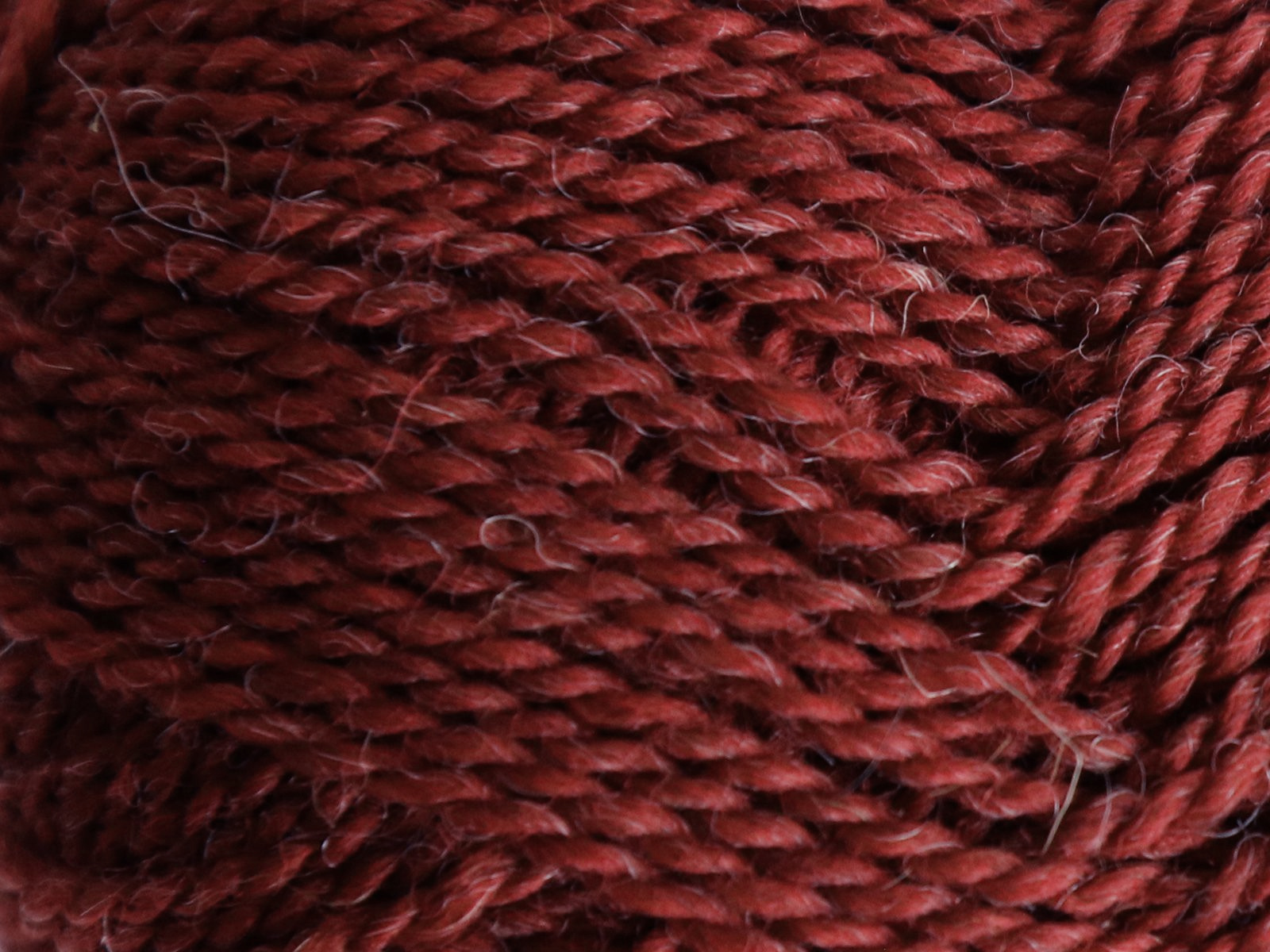 Mashdale - 225 (Christmas Red)