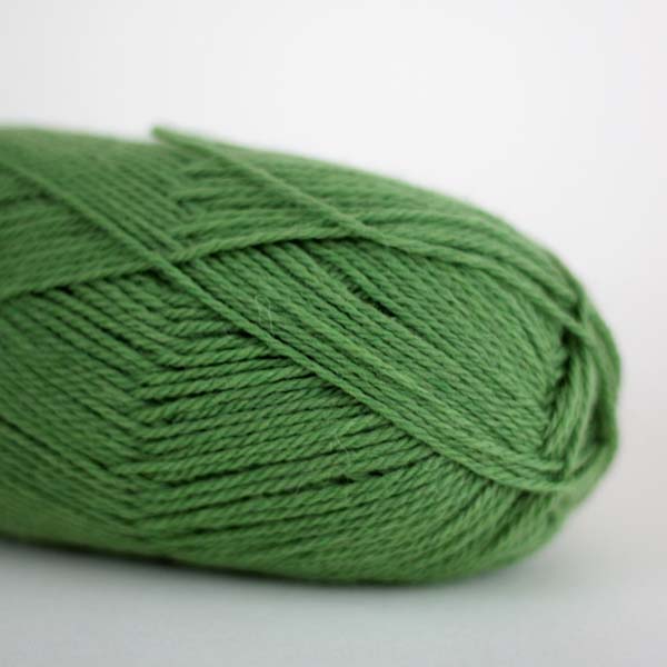 Pernilla - 824 (Parrot Green)