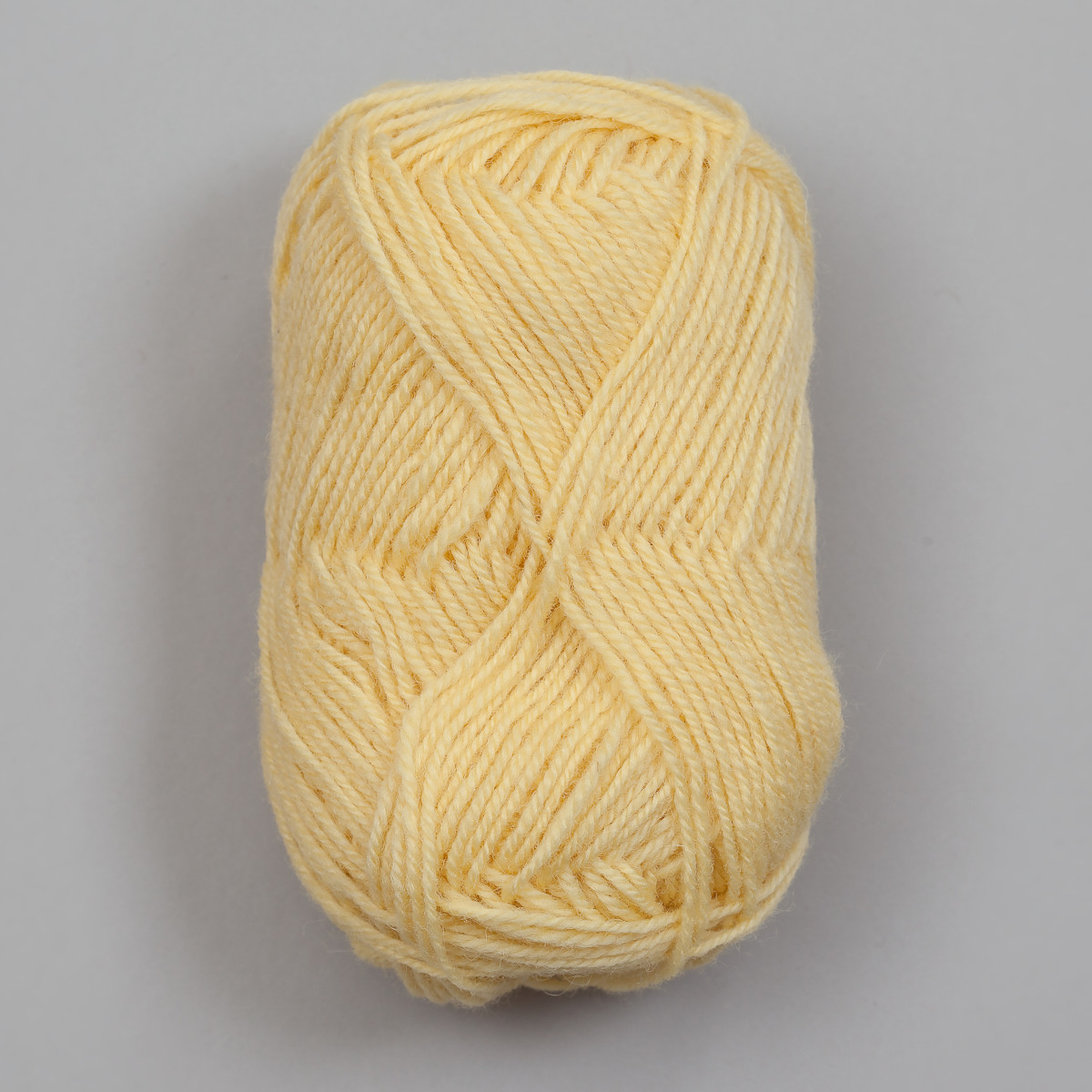 3-tråds strikkegarn - Lys gul (120)