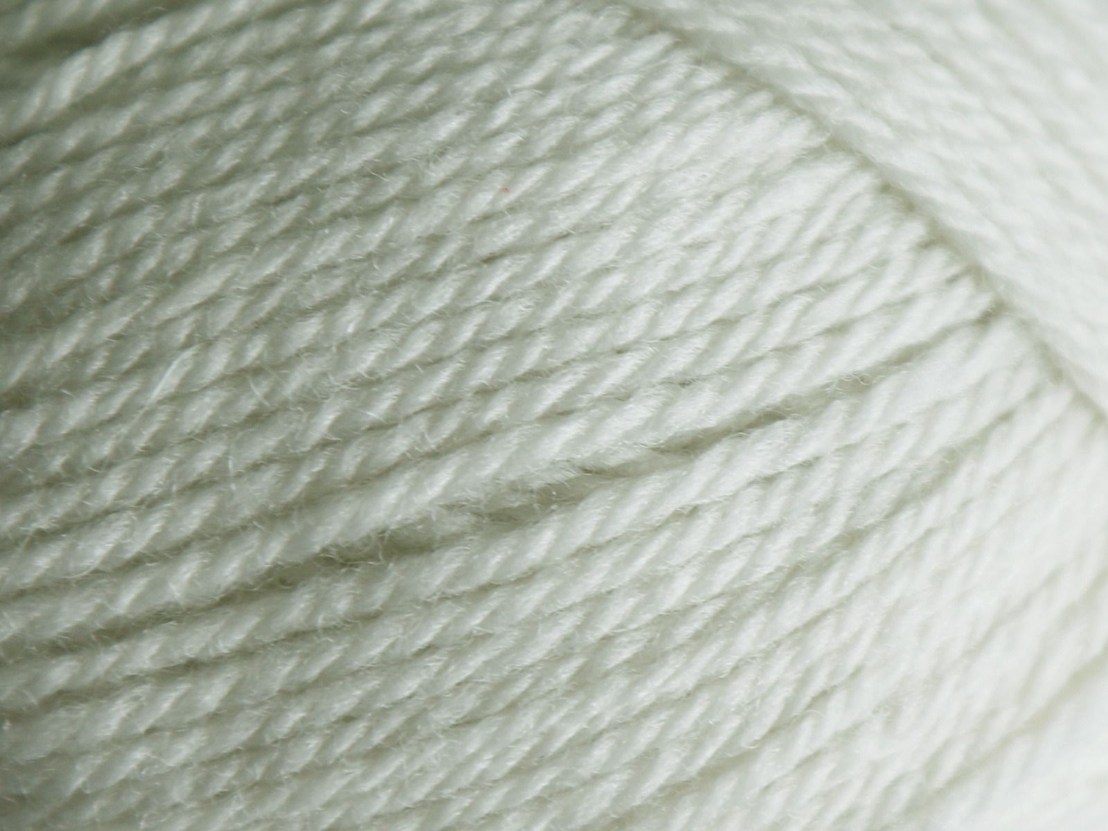 Pernilla - 387 (Pistachio Mist)